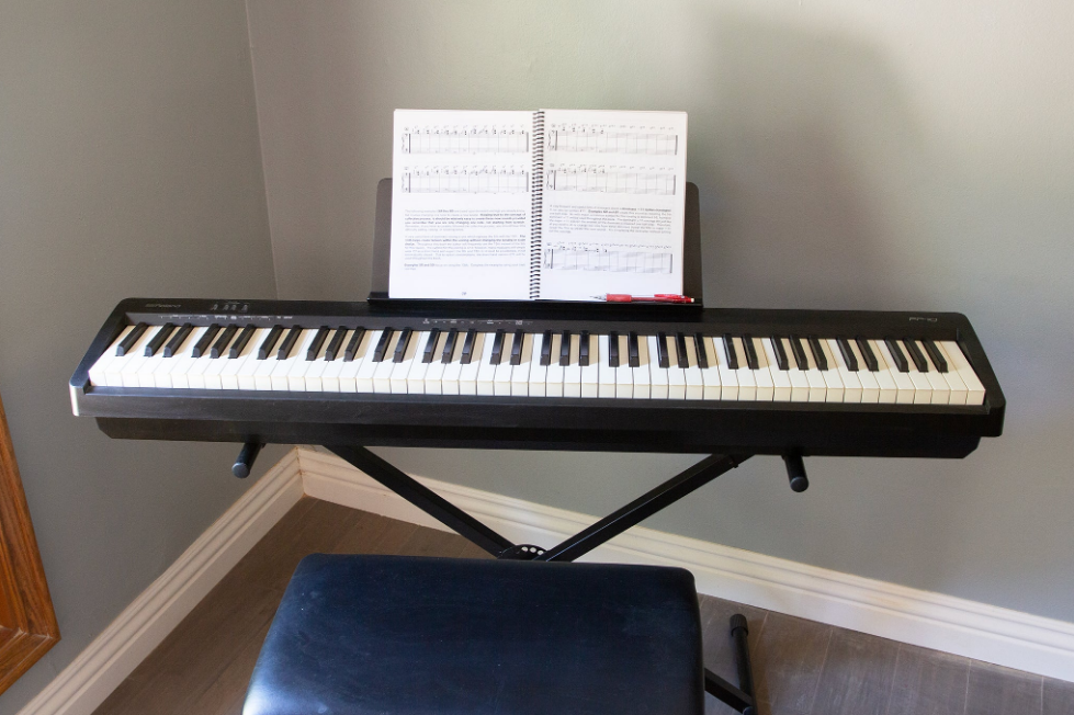 Electronic Piano for Sale: How to Get the Best Deals